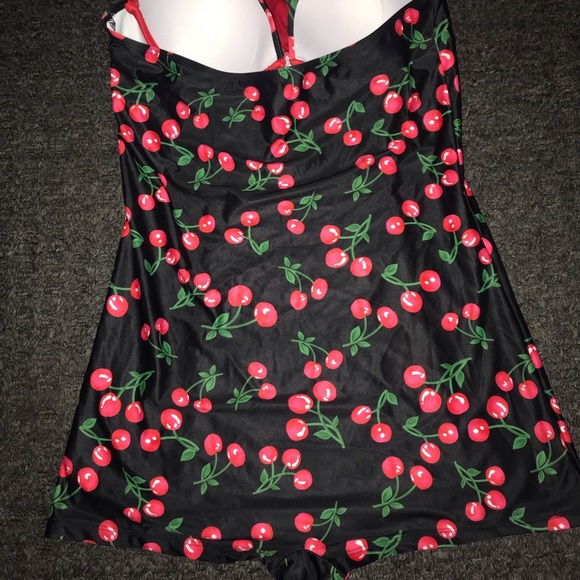 Cherry patterned bathing suit - Picture 3 of 4